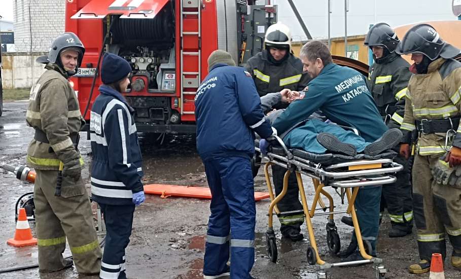 Тренировка по ликвидации последствий дорожно-транспортного происшествия на территории Елецкого муниципального округа