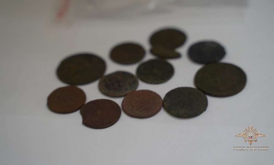 В Липецкой области возбудили уголовное дело на любителей поиска монет!