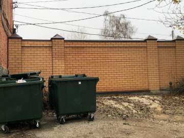 На улице Мира изменился способ утилизации отходов – с бестарного на контейнерный способ