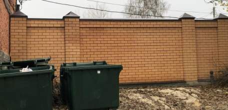 На улице Мира изменился способ утилизации отходов – с бестарного на контейнерный способ