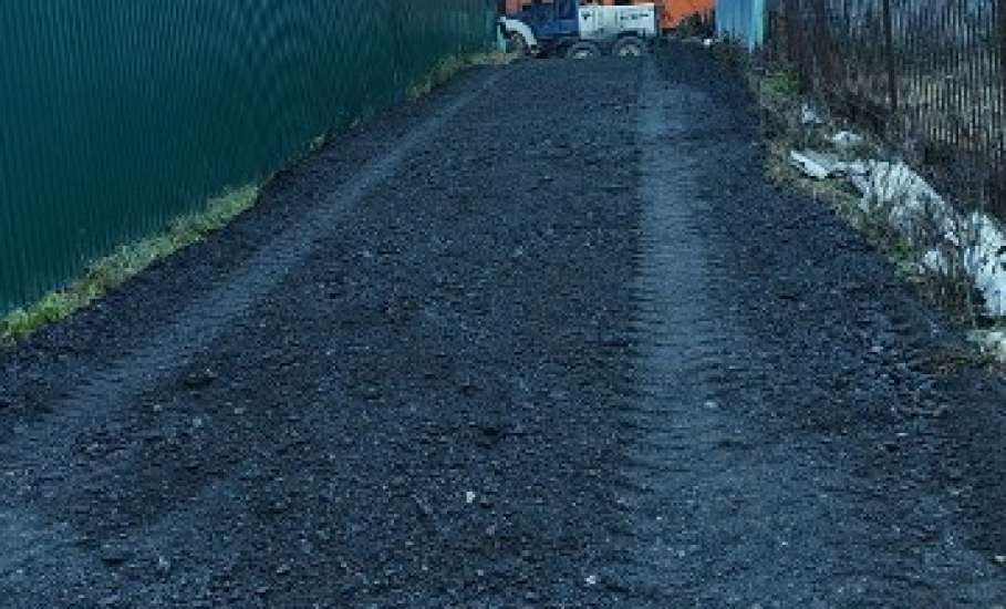 В Ельце наконец помогли жителям улицы Маяковского и Матросова