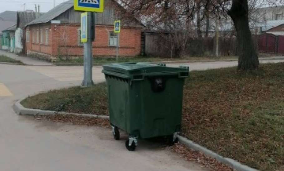 На улице 9 Декабря меняется способ утилизации отходов – с бестарного на контейнерный!