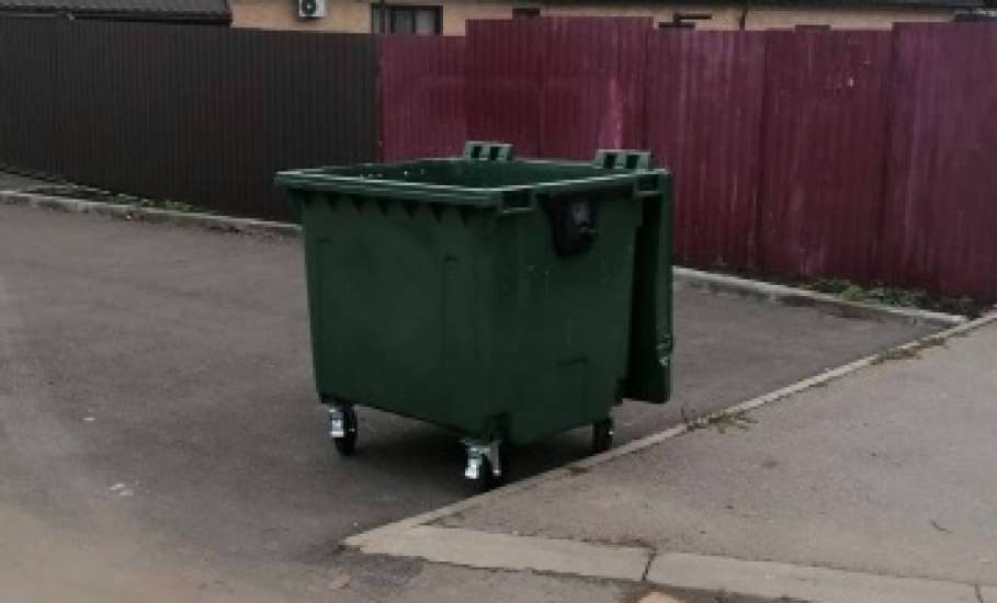 На улице 9 Декабря меняется способ утилизации отходов – с бестарного на контейнерный!
