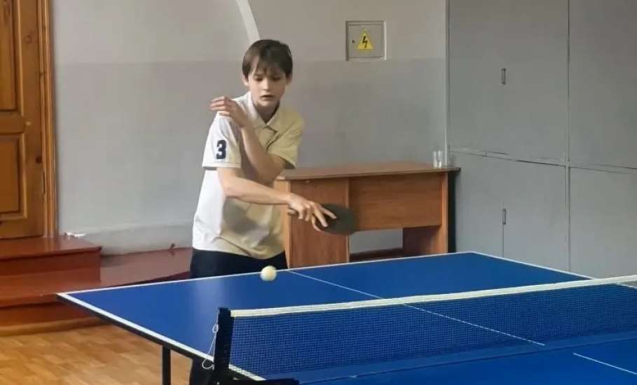 21 ноября 2025 года на базе МАОУ ДО ДЮЦ им Б.Г. Лесюка, УК №4 прошли соревнования по настольному теннису