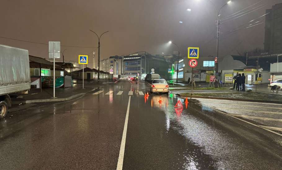 В Липецке пешеход попал под колеса иномарки