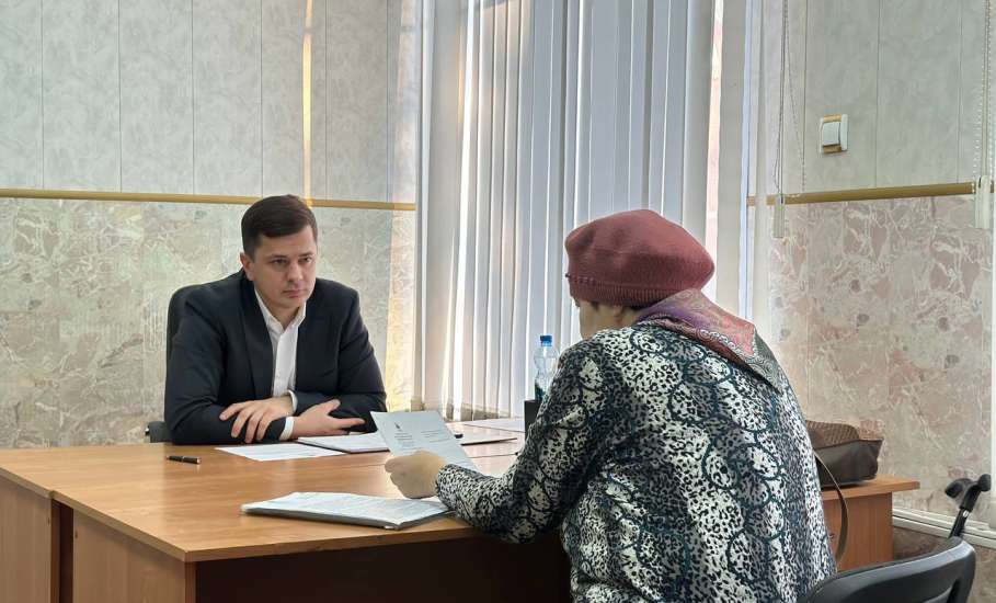 Вячеслав Жабин: «Сегодня провел личный прием граждан. Обсудили наиболее актуальные и волнующие жителей нашего города вопросы»