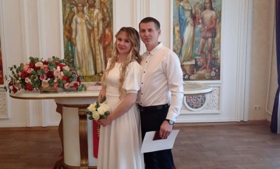 25.11.2025 - очень красивая и запоминающаяся дата для регистрации брака! Поздравляем!