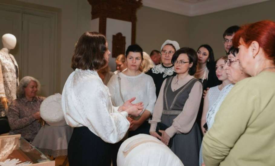 В рамках праздника «Кружевная история Екатерины Борисовой» прошли дефиле и открытие выставки Елецкого кружева