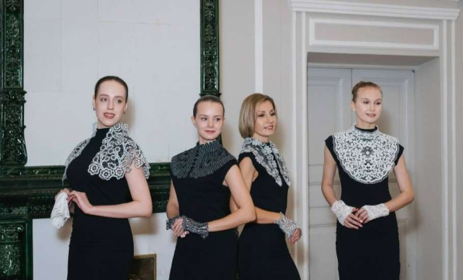 В рамках праздника «Кружевная история Екатерины Борисовой» прошли дефиле и открытие выставки Елецкого кружева