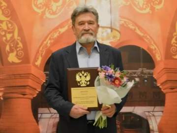 Сегодня День рождения у директора Детской школы искусств № 3 г. Ельца, Заслуженного работника культуры Липецкой области, лауреата Премии Правительства РФ "Душа России" Станислава Сергеевича Коренева!