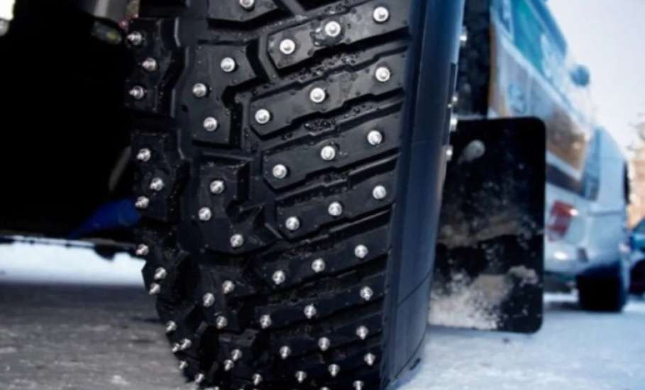 С 1 декабря запрещено использование автомобиля без зимних шин!