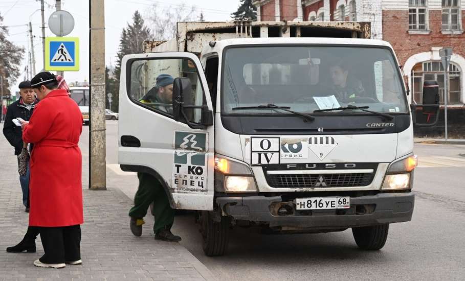Сегодня в Ельце прошёл рейд по выявлению нарушений в центре города
