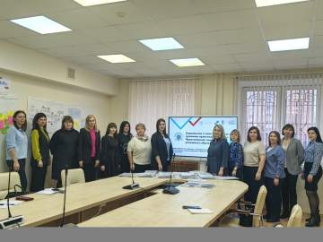 Представителей муниципальных образовательных организаций города Ельца обучали в Липецке бережливым технологиям