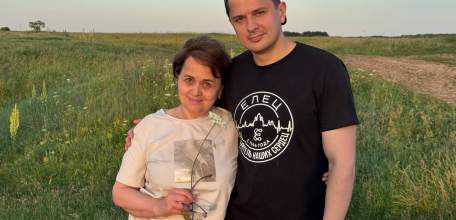 Вячеслав Жабин: «Они растят детей, вкладывают в них душу и сердце, создают уют и тепло в доме, дарят любовь и поддержку.»