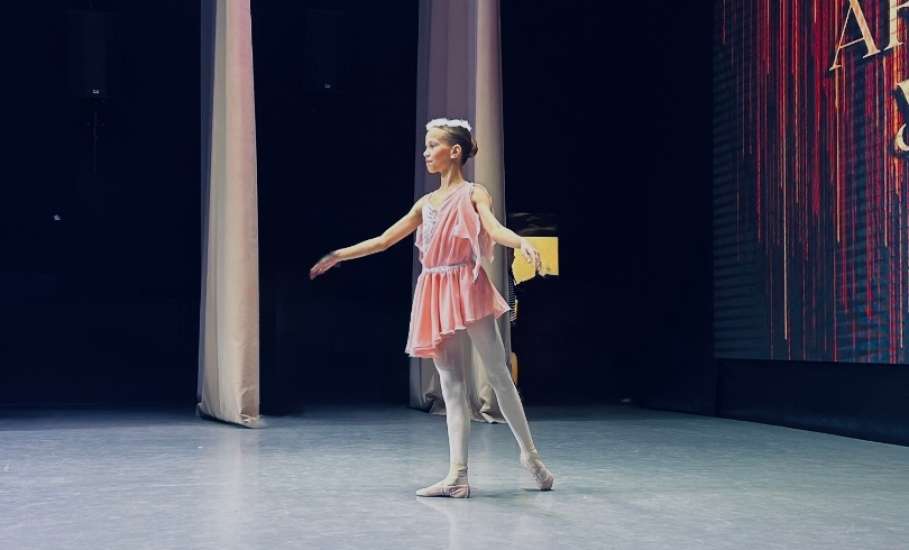 Поздравляем солистов старшей группы коллектива классического танца "ТРИУМФ" с победами на Всероссийском творческом конкурсе «Академия успеха»