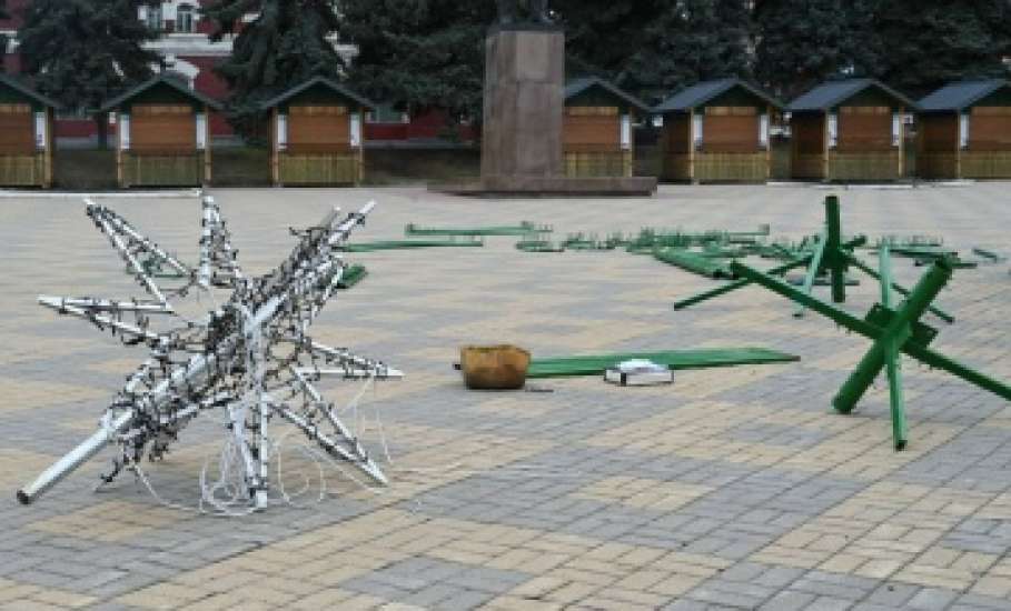 Подготовка к Новому году в Ельце продолжается!