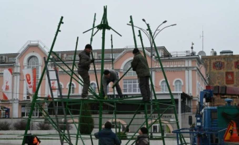 Подготовка к Новому году в Ельце продолжается!