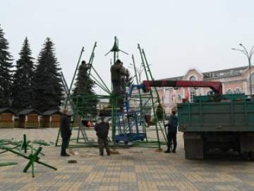 Подготовка к Новому году в Ельце продолжается!