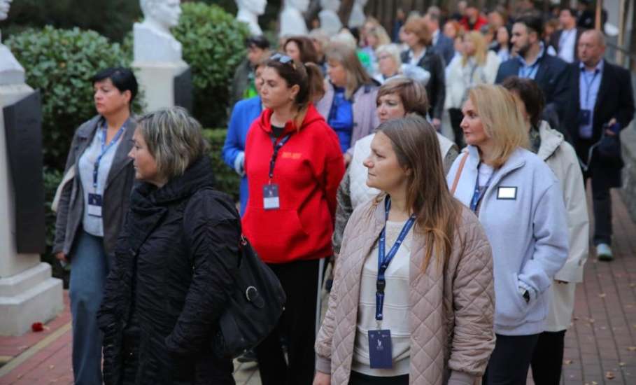 На сессию «Клуба директоров» в Севастополь приехал директор гимназии № 11 города Ельца