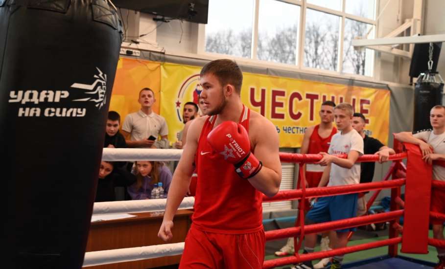 С 25 по 29 ноября 2025 года во «Дворце самбо» в Елецком муниципальном округе прошёл турнир по боксу