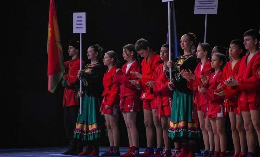 Школьник Елецкого округа занял первое место во Всероссийской школьной лиге самбо