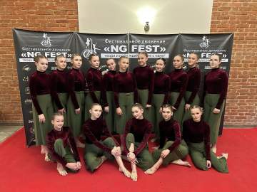 Два старших состава Студии современного танца СОЛНЫШКО г. Елец представили на суд жюри 3 постановки!