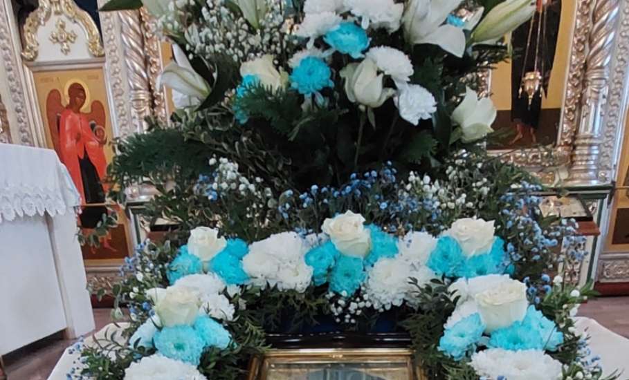 В Введенский храм приглашают завтра на Предпразднство Введения во храм Пресвятой Богородицы