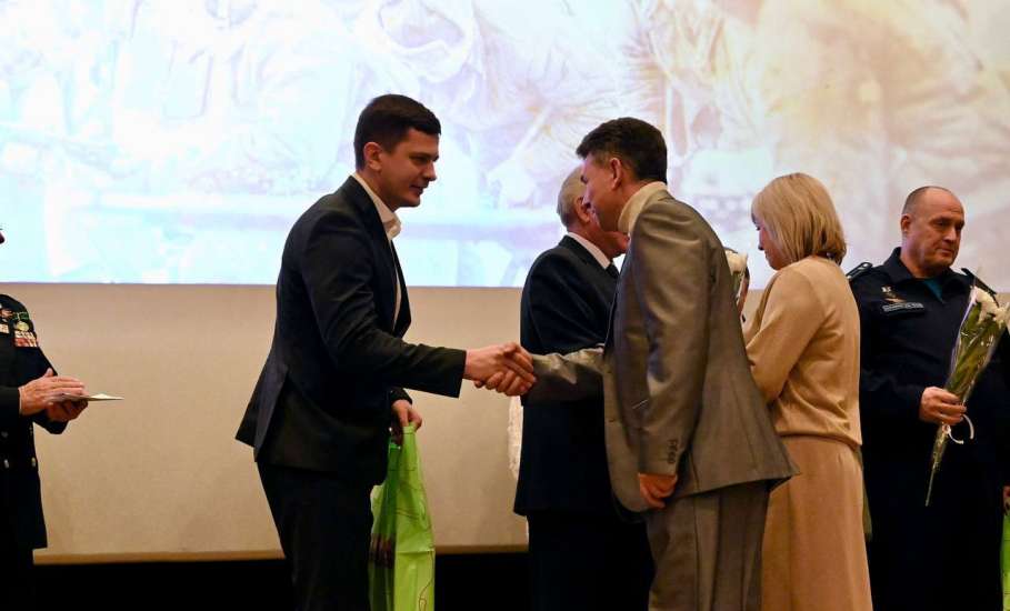 Сегодня в кинотеатре «Прожектор» состоялся слёт «Вахта памяти Героев», посвящённый Елецкой наступательной операции