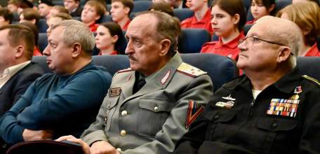 Сегодня в кинотеатре «Прожектор» состоялся слёт «Вахта памяти Героев», посвящённый Елецкой наступательной операции