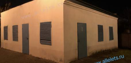 Туалет в Горсаду Ельца сегодня на замке, а в Детском парке - без света!