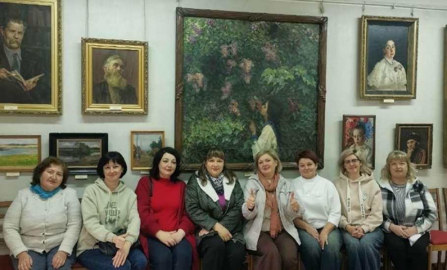 44 года назад, 4 декабря 1981 года, в нашем городе распахнул свои двери Художественный музей