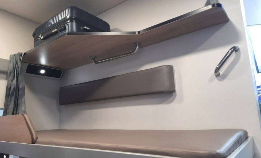 РЖД представили обновлённый плацкартный вагон — и он заметно отличается от того, к чему привыкли пассажиры