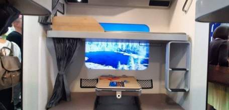 РЖД представили обновлённый плацкартный вагон — и он заметно отличается от того, к чему привыкли пассажиры