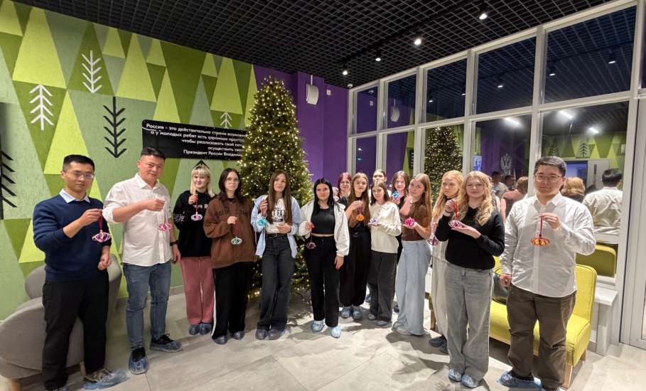 Студенты-медики оживили атмосферу праздника!