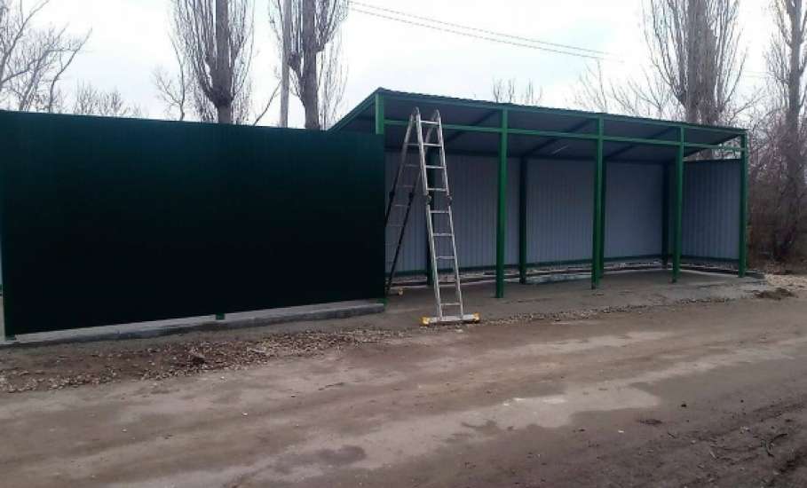 В Ельце по двум адресам провели реконструкцию контейнерных площадок