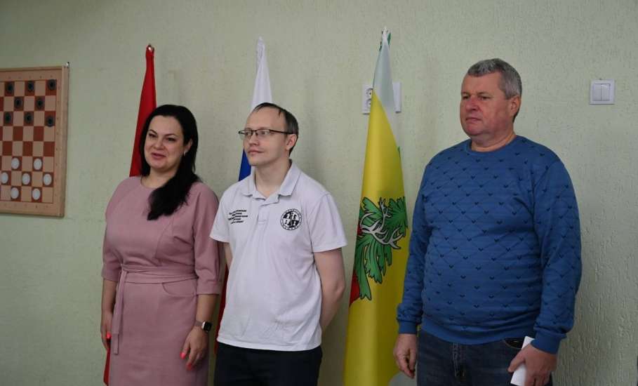 В Хмелинце завершились соревнования по русским шашкам