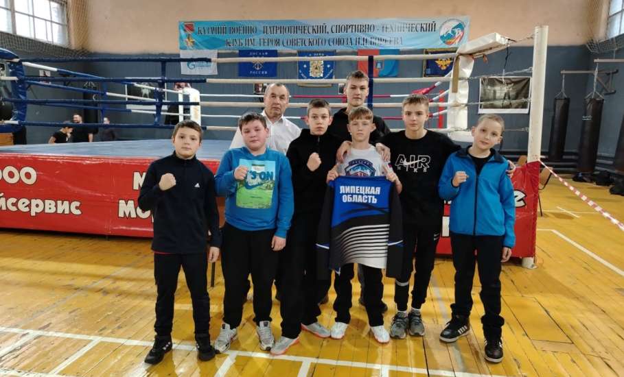 Елецкие боксёры привезли медали из Тамбова