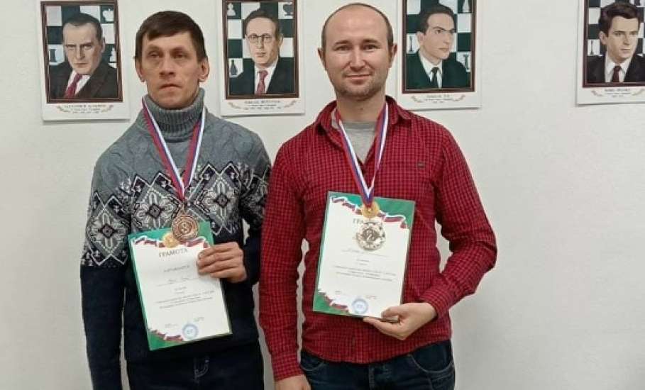 С 3 по 5 декабря в шахматном классе Дворца спорта имени Александра Петрова состоялось открытое первенство МБУДО "Спортивная школа №1" 2025 года по шахматам