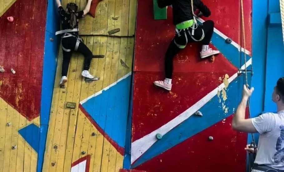 Первенство города Ельца по скалолазанию на искусственном рельефе состоялось в Ельце