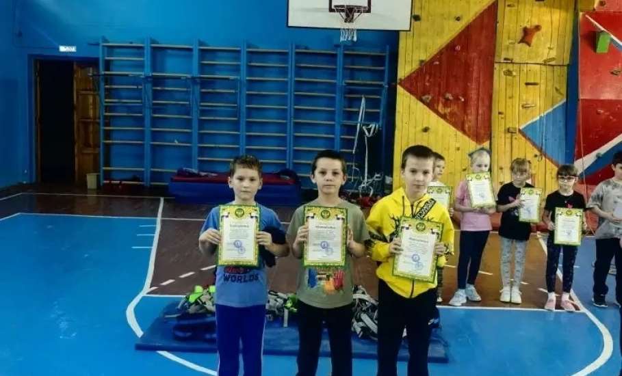 Первенство города Ельца по скалолазанию на искусственном рельефе состоялось в Ельце
