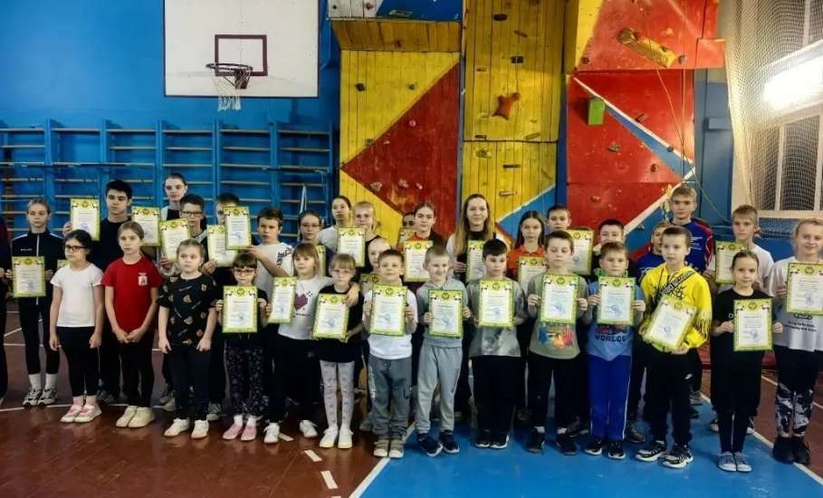 Первенство города Ельца по скалолазанию на искусственном рельефе состоялось в Ельце