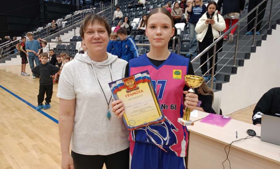 5 и 6 декабря во Дворце спорта имени Александра Петрова состоялся открытый турнир по баскетболу среди юношей и девушек 2013 г.р. и моложе