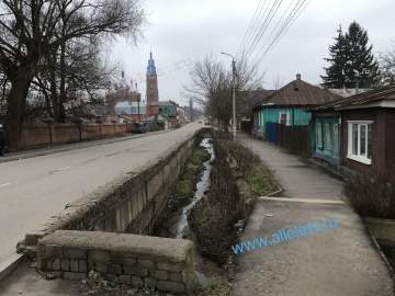 Причиной временного перерыва электроснабжения части потребителей поселка Мирный и Лучок стало технологическое нарушение в сети  6 кВ!