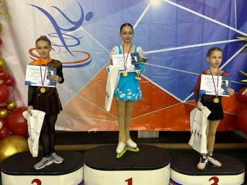 Фигуристки из Ельца привезли медали с соревнований