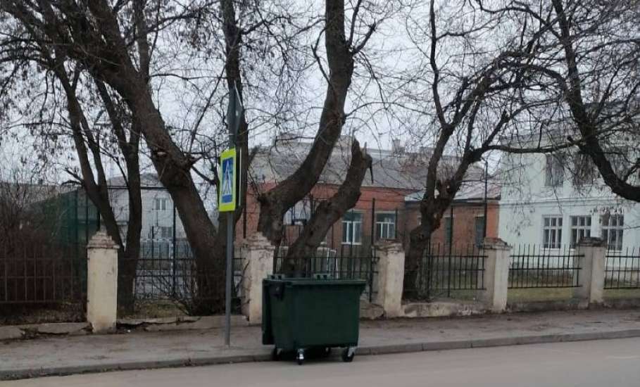 Елец переходит с бестарной на контейнерную систему сбора мусора