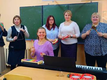 11 декабря 2025 года на базе МБОУ «СШ № 8 г. Ельца» состоялось заседание городского методического объединения учителей музыки города Ельца