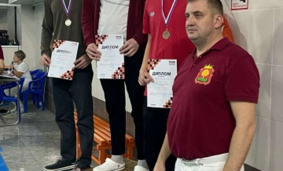 Завершающий соревновательный день Кубка Липецкой области по плаванию принес новые достижения спортсменам отделения плавания спортивной школы №1 города Ельца!