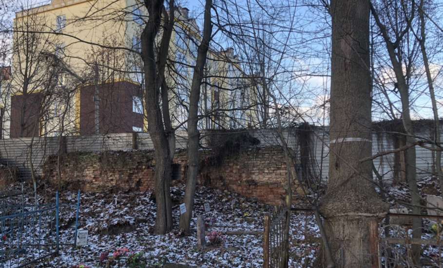 Общественность города Ельца требует возбудить уголовные дела по факту не выполнения контракта, причинению ущерба, мошенничества и превышению должностных полномочий!