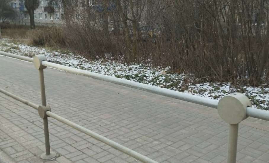 Сотрудники МУП &laquo;Елец-Сервис&raquo; продолжают работы по благоустройству города