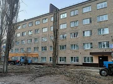 Сотрудники МУП «Елец-Сервис» продолжают работы по благоустройству города